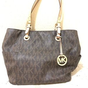Michael Kors Signature Tote